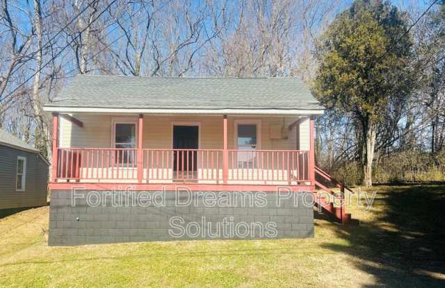 2009 Row Street - 2009 Row Street, Winston-Salem, NC 27105