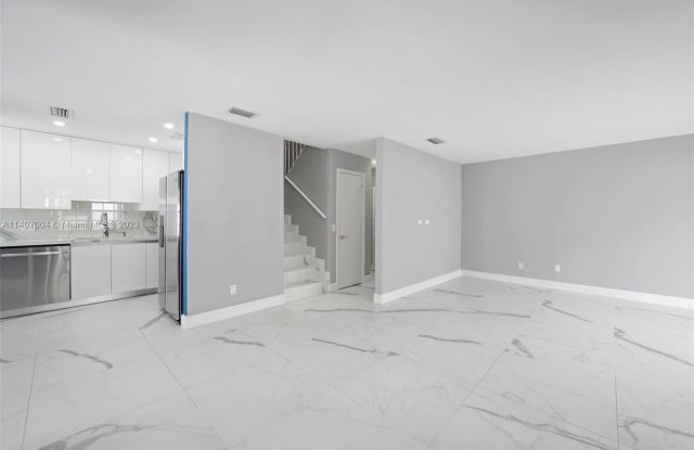 20904 Leeward Court Gallery 4