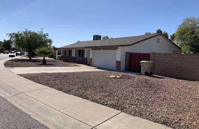10622 N 45th Drive Gallery 2