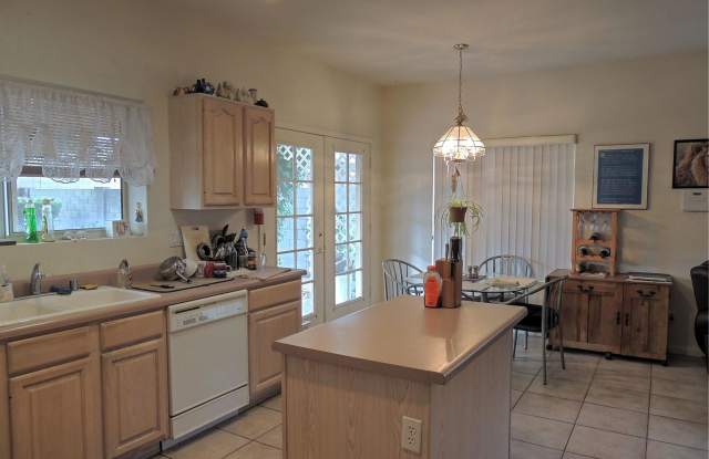4243 E SOUTH FORK Drive Gallery 3