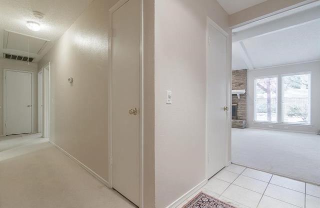 2424 Winterstone Drive Gallery 3