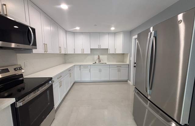 4030 Hoku Avenue - 2 photos photos