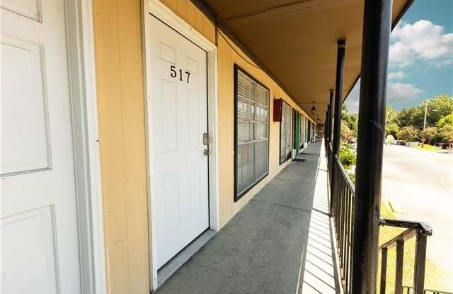 6200 RIVERSIDE Drive photos photos