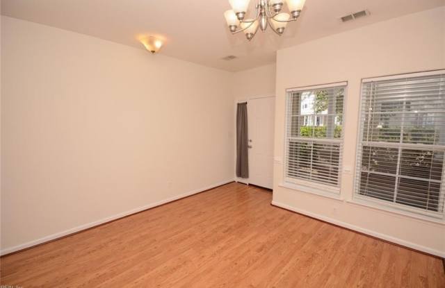 5062 Glen Canyon Drive Gallery 4