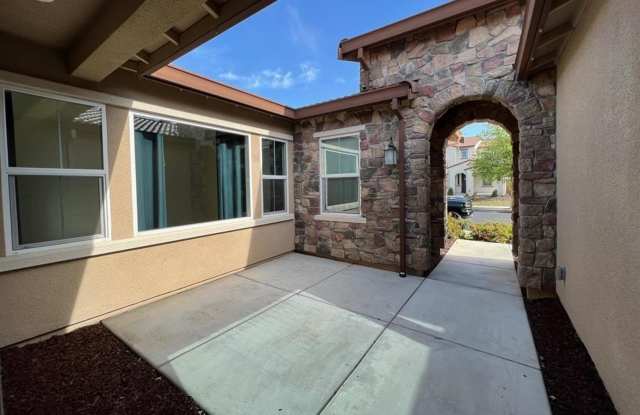 **COMING SOON** Four Bedroom Brentwood Home with Study, Three Car Garage and Solar! Gallery 3