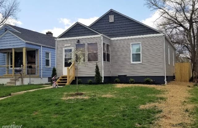 1215 Seymour Ave - 1215 Seymour Avenue, Columbus, OH 43206