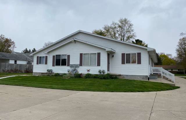 604 Forest St. - 604 Forest Street, Eaton Rapids, MI 48827