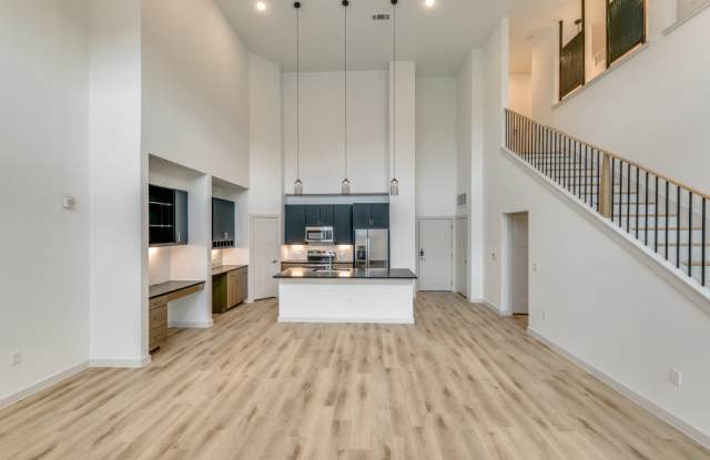Burnett Lofts Gallery 4