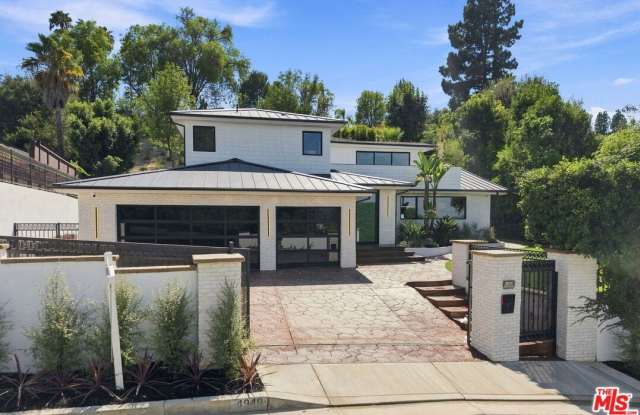 4949 Bilmoor Ave Gallery 2