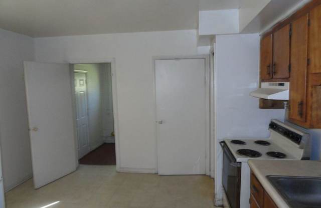 724 Mt. Airy Street Gallery 2