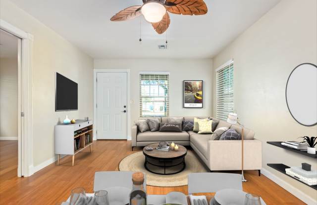 Charming Home in Garfield District – Renovated w/ Hardwood Floors, Granite Counters, In-Unit W/D & Shared Backyard – Near Downtown & ASU! photos photos