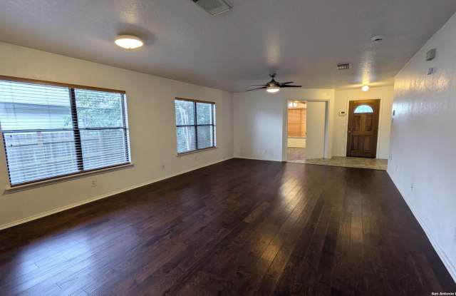 5015 Viking Coral Gallery 4