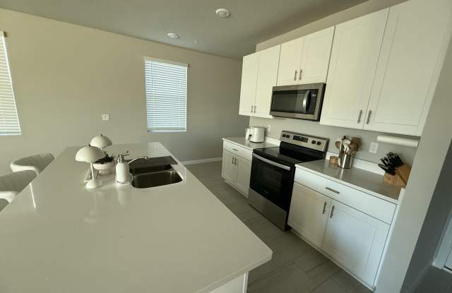 389 Salisbury Circle photos photos