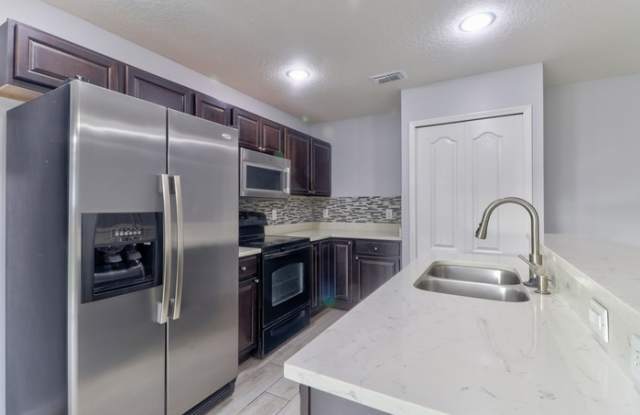 4441 Ashburn Square Drive Gallery 3