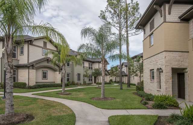 Ten Pines Gallery 4