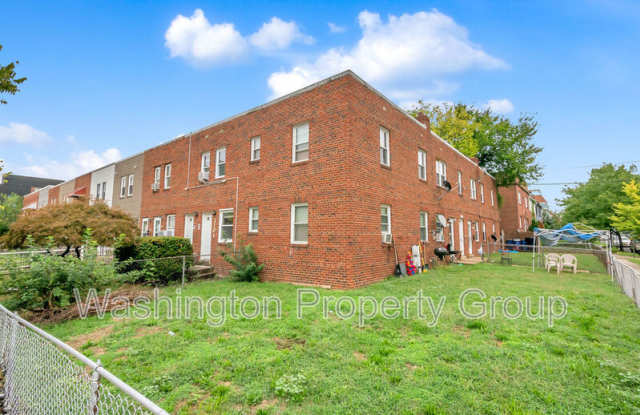 1701 Montello Ave NE photos photos
