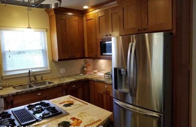 3376 S Crestbrook Lane Gallery 4