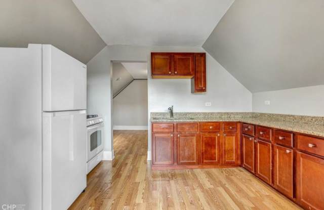 2041 West Rice Gallery 3