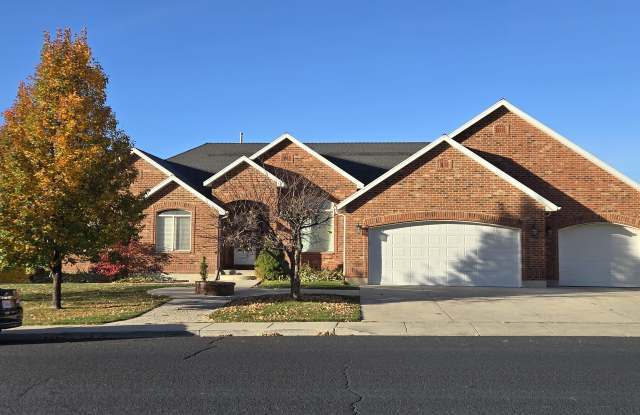 9445 North Canyon Heights Drive Gallery 1