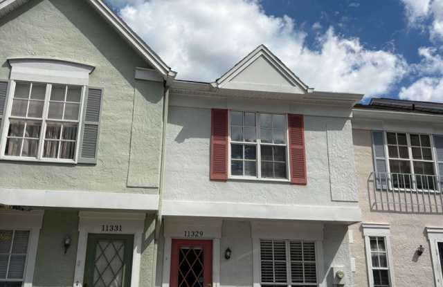 2bed/2.5bath townhome in Victoria Terrace only $1540/month Water included! Available Oct 1st Gallery 1