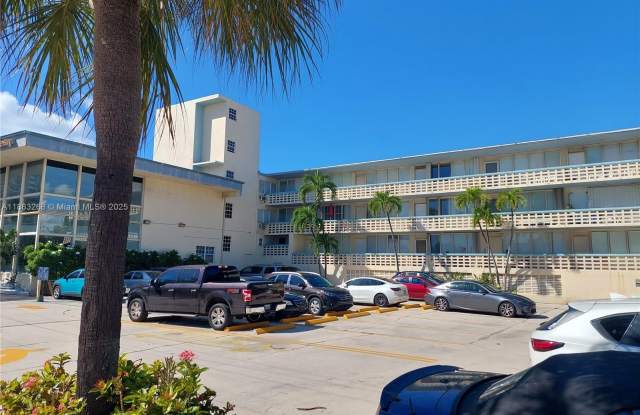 6484 Indian Creek Dr photos photos