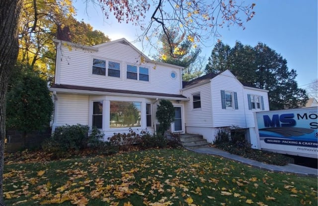 3 Stratton Road - 3 Stratton Road, Scarsdale, NY 10583