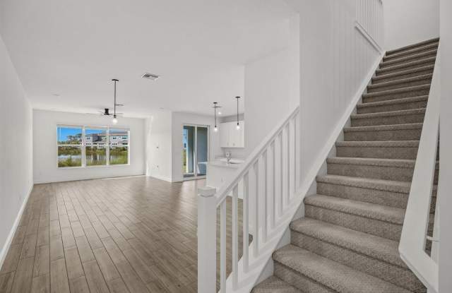 3566 NW SOLANGE Court Gallery 4