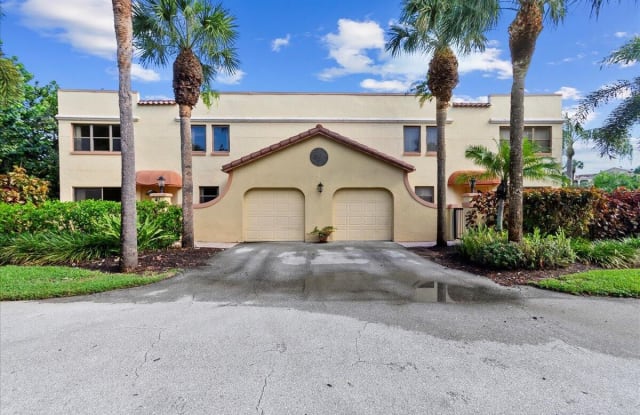 41 Uno Lago Drive - 41 Uno Lago Drive, Juno Beach, FL 33408