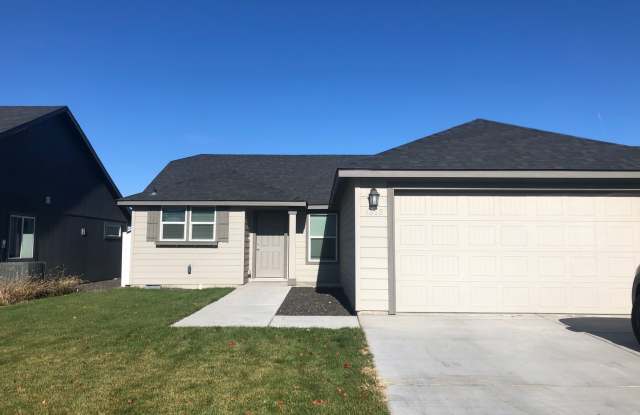 Home in Crossroad Neighborhood! Gallery 1
