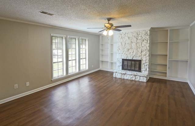 6318 Scarletcrest Lane Gallery 4