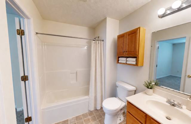 4 Bedroom Townhome Available Now! Gallery 4