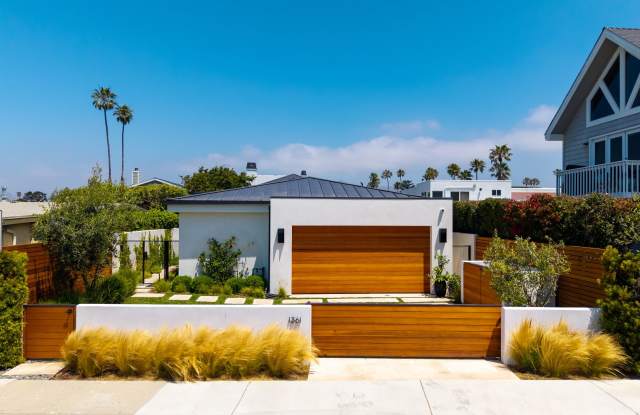 Fully Furnished Luxury Retreat in Pierpont! photos photos