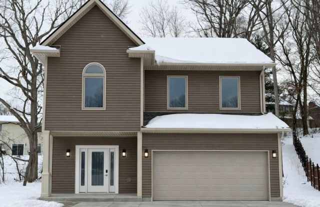 2594 Eastlawn Avenue photos photos