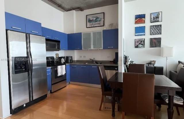 313 NE 2nd St photos photos