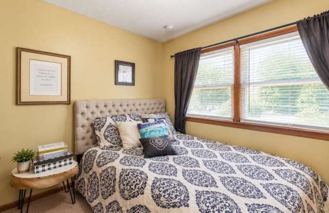 3D Tour Available - Fenced-in Yard + Charming & Cozy + Washer & Dryer Included! Available November 1st! Gallery 4