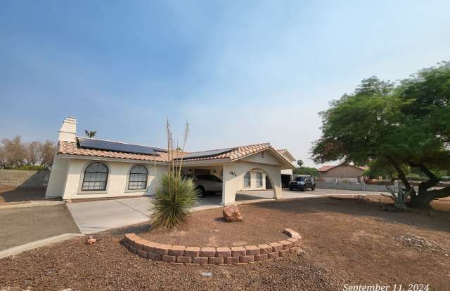 2870 East Serene Avenue - 2870 East Serene Avenue, Paradise, NV 89074