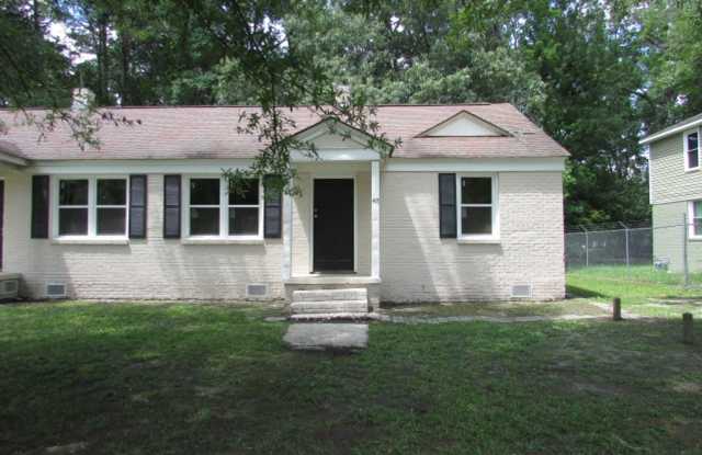 Renovated Three Bedroom/One Bath photos photos