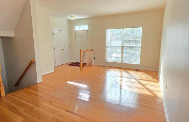 12723 SULLIVAN CT Gallery 3