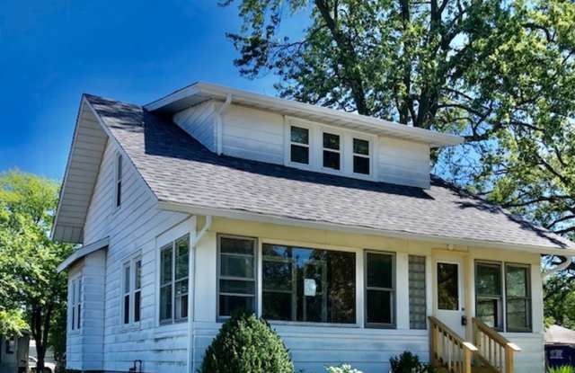 Charming Completely Remodeled Home! - 908 Elm Street, Michigan City, IN 46360