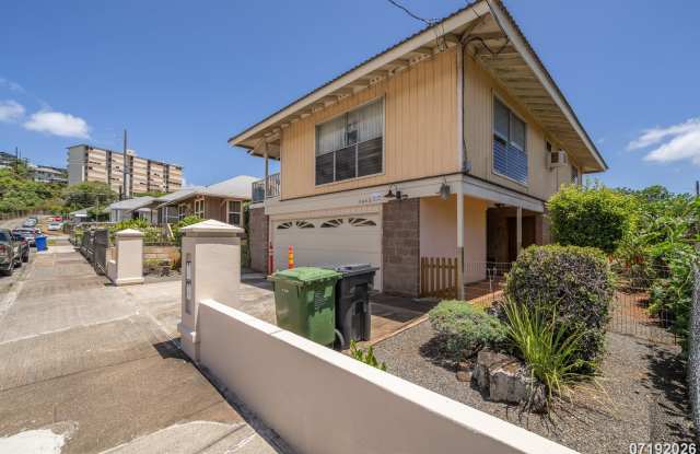 3 Bd 2 ba  1 assigned parking 3463 Keanu Street (downstairs) - $3,000 photos photos