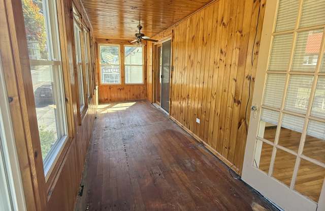 437 Willard Street - 2 Gallery 1