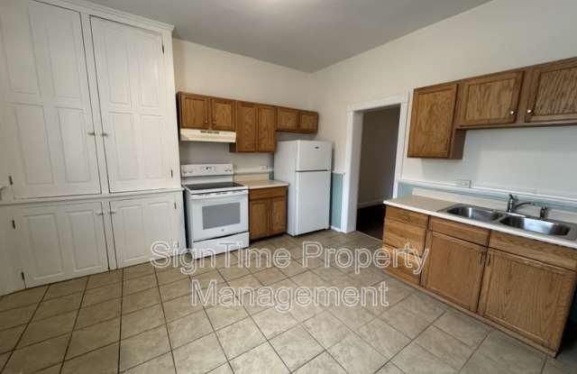 42 East Franklin Street photos photos