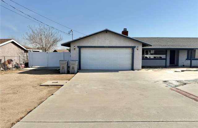 7795 Oakwood Avenue photos photos