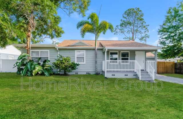 2107 W Ferris Ave photos photos