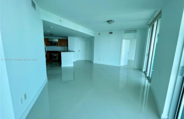 300 South Biscayne Boulevard Gallery 4