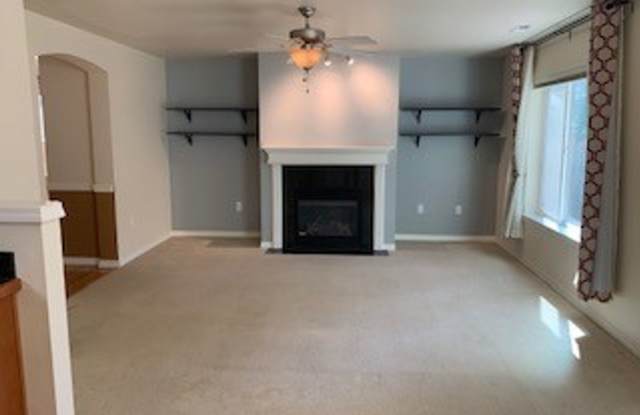 Auburn Home - 28393 33rd Lane South, Lakeland North, WA 98001