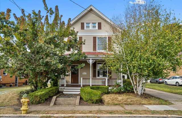 ZELIE House For LEASE photos photos