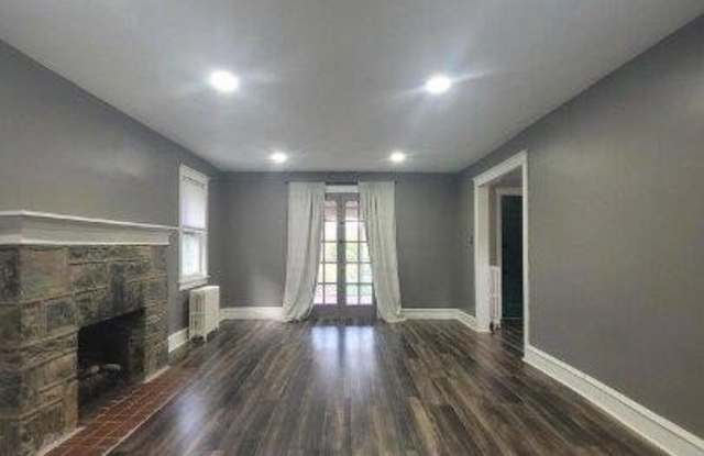 1005 DREXEL Avenue Gallery 3