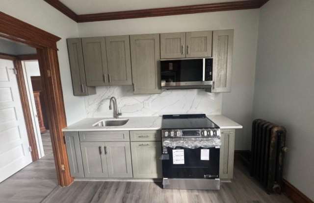 422 Trenton Ave photos photos