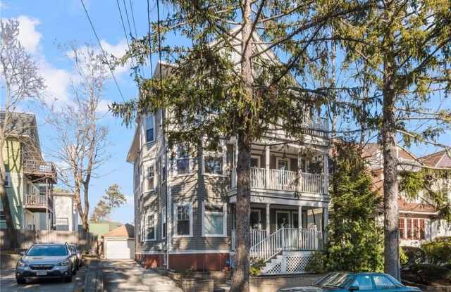 14 Hazard Avenue - 14 Hazard Avenue, Providence, RI 02906